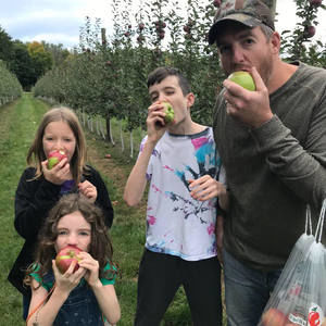 Meet your Posher, Candace